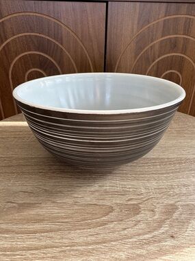 Vintage Pyrex Terra Striped Ceramic Serving Bowl in Brown and White, 1960’s